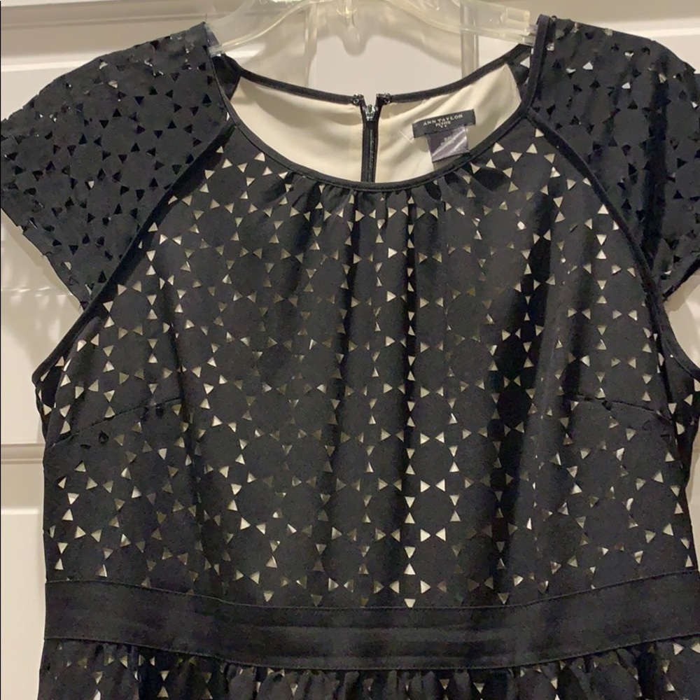 Ann Taylor Cap Sleeve Dress - Picture 2 of 2